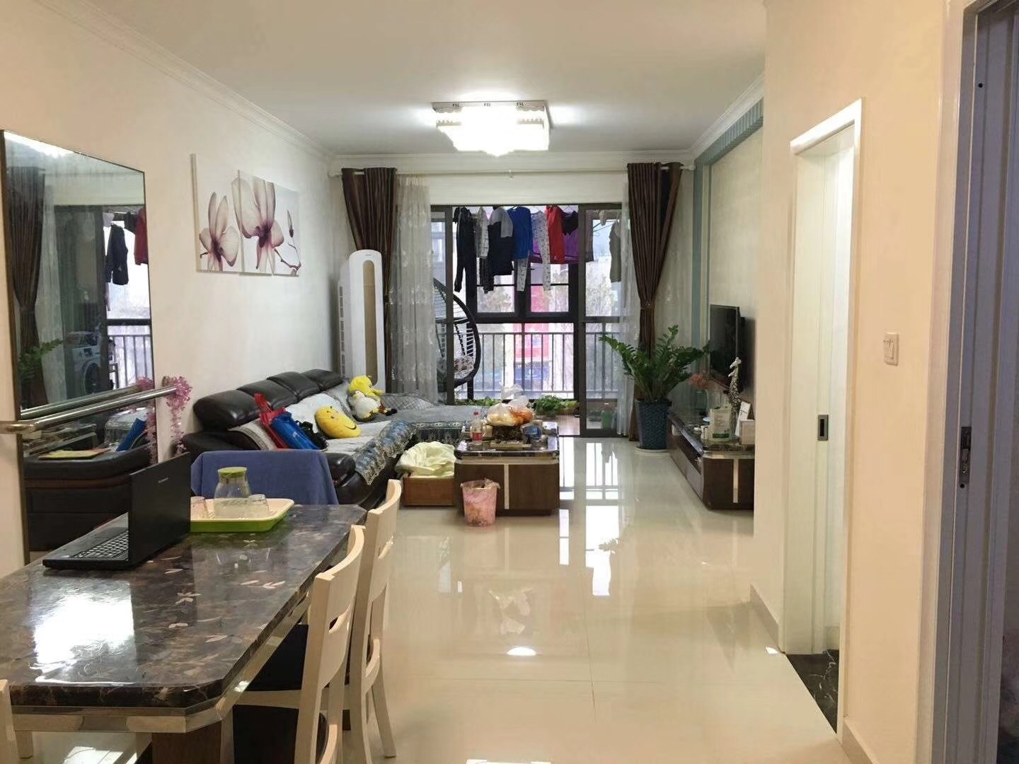 113平米現代簡約風格客廳效果圖