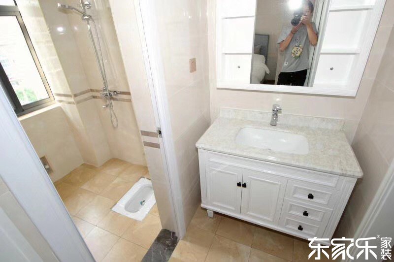 115平米現(xiàn)代簡(jiǎn)約風(fēng)格衛(wèi)生間裝修效果圖